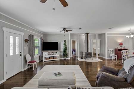 23.5 Acres 4BR-2BA Home Large Pond, Pasture in Winnsboro Texas - image 7