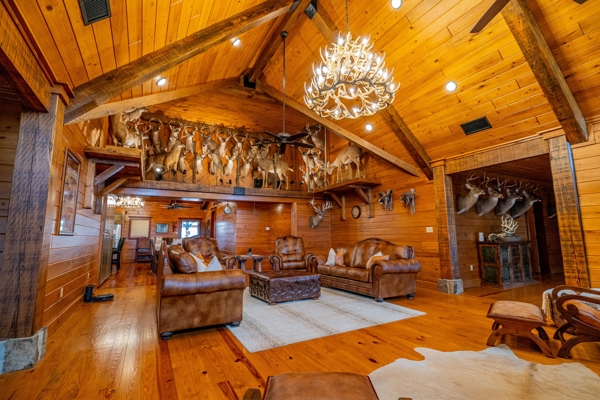 1,196+/- Acre Deer & Duck Hunting Paradise Tensas Parish, LA