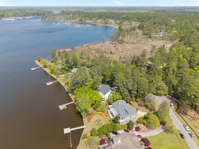 4BR Luxury Home on Pamlico River with Boat Slip - image 9