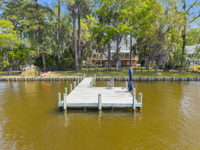 4BR Luxury Home on Pamlico River with Boat Slip - image 7