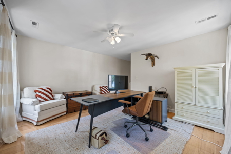 4BR Luxury Home on Pamlico River with Boat Slip - image 45