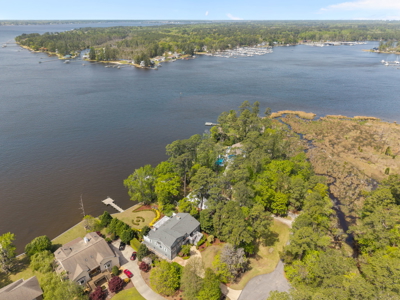 4BR Luxury Home on Pamlico River with Boat Slip - image 12