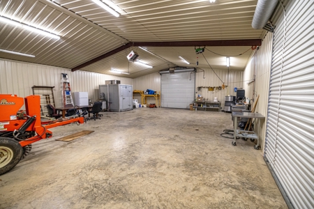 525+/- Acre Hunting Lodge for Sale in Sportsmans Paradise - image 19