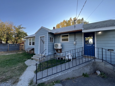 Eastern Oregon Three Bedroom Home Located in Hines - image 33