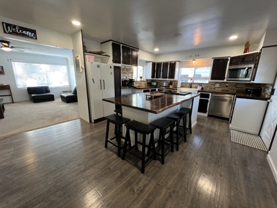 Eastern Oregon Three Bedroom Home Located in Hines - image 3