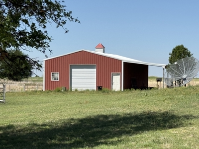 Country Home on 10± Acres in Rural Oklahoma - image 13