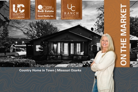 Missouri Ozarks Country Style Home in Town | Oregon County - image 1
