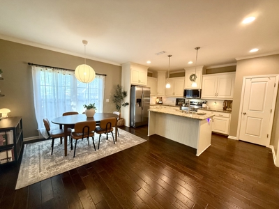 Hidden Lakes East Home w/ Porch, Deck & Lake Access - image 8