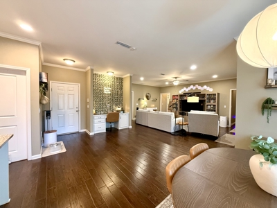 Hidden Lakes East Home w/ Porch, Deck & Lake Access - image 9