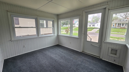 Charming Home with Workshop and Enclosed Porch! - image 2