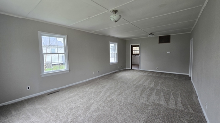 Charming Home with Workshop and Enclosed Porch! - image 4