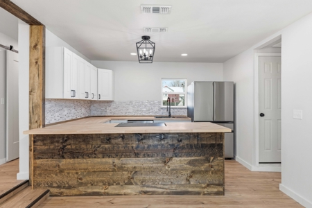 Fully remodeled 4/3 home offering 2,099 sq ft in Comanche Texas - image 7