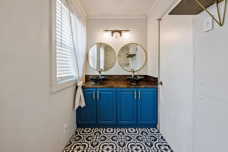 Country Home for Sale in Davidson County, Tennessee - image 15