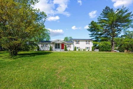 Country Home for Sale in Davidson County, Tennessee - image 1