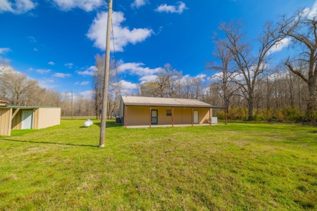 330+/- Acre Deer and Duck Hunting Property with a Camp - image 4