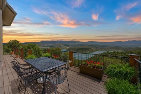 Mountain and Lake View Luxury Home near Ridgway and Telluride - image 43