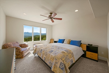 Mountain and Lake View Luxury Home near Ridgway and Telluride - image 32