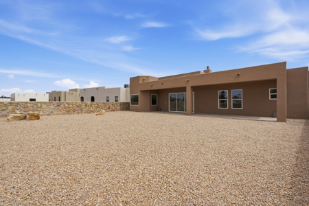 Refined Desert Living in Las Cruces, NM - image 43