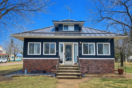 Home in the City of Marion For Sale - image 2