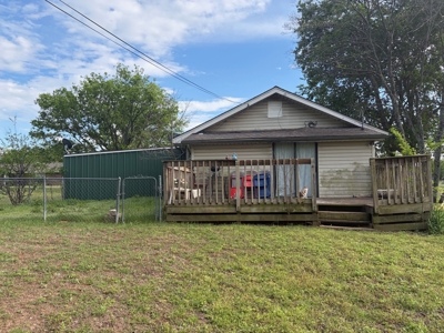 Income Potential in Maud: Home + Large Shop on Expansive Lot - image 25