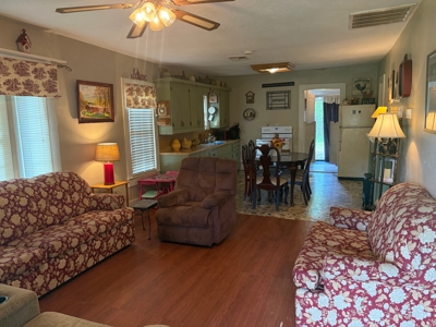 Income Potential in Maud: Home + Large Shop on Expansive Lot - image 7