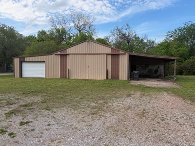 Income Potential in Maud: Home + Large Shop on Expansive Lot - image 20