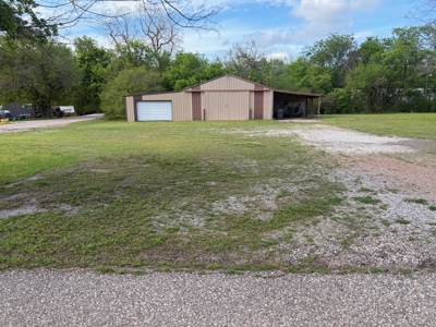 Income Potential in Maud: Home + Large Shop on Expansive Lot - image 30