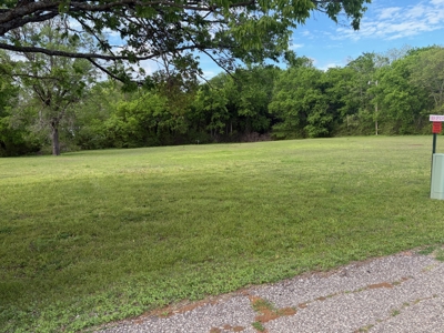 Income Potential in Maud: Home + Large Shop on Expansive Lot - image 31