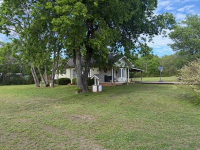 Income Potential in Maud: Home + Large Shop on Expansive Lot - image 27