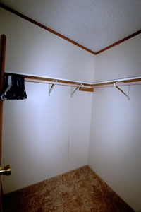 3-Bedroom 2-bathroom Home in town corner lot - image 12