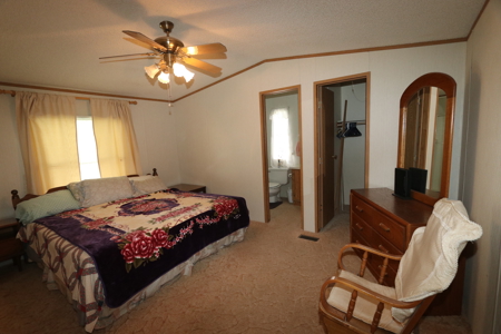 3-Bedroom 2-bathroom Home in town corner lot - image 11