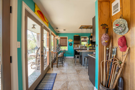 Gorgeous Riverfront Home in the Arkansas Ozarks | Fulton County - image 5