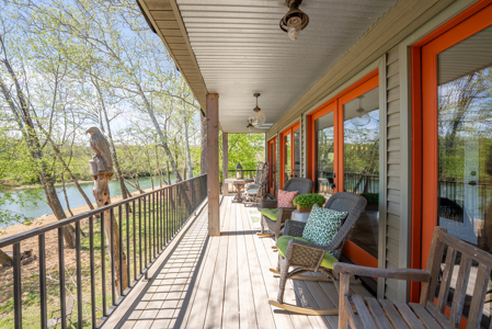Gorgeous Riverfront Home in the Arkansas Ozarks | Fulton County - image 31