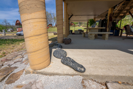 Gorgeous Riverfront Home in the Arkansas Ozarks | Fulton County - image 43