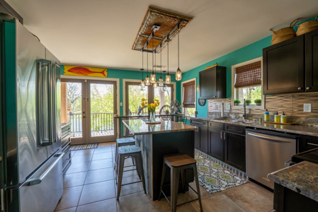 Gorgeous Riverfront Home in the Arkansas Ozarks | Fulton County - image 9