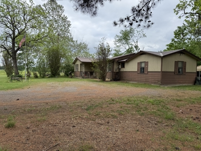 Peaceful Country Living on 1.5 Acres – Minutes from Town - image 46