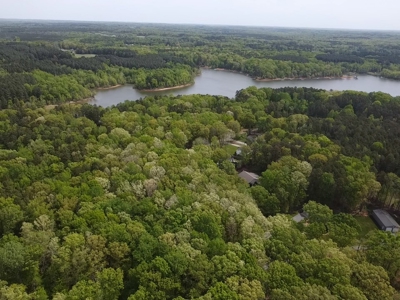 Buggs Island Retreat with Lake Access & Privacy - image 19