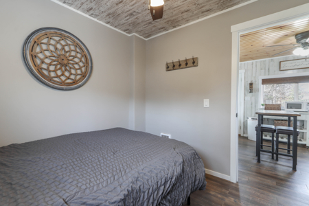 Turnkey Lake Petenwell Waterfront Cottage | Owned Shoreline - image 26