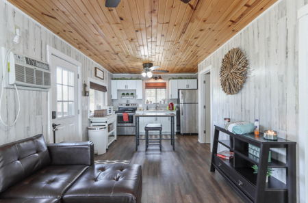 Turnkey Lake Petenwell Waterfront Cottage | Owned Shoreline - image 18