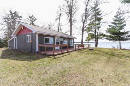 Turnkey Lake Petenwell Waterfront Cottage | Owned Shoreline - image 8