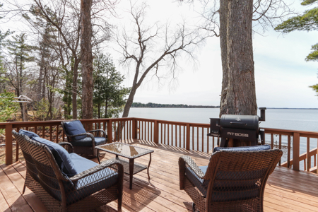 Turnkey Lake Petenwell Waterfront Cottage | Owned Shoreline - image 31