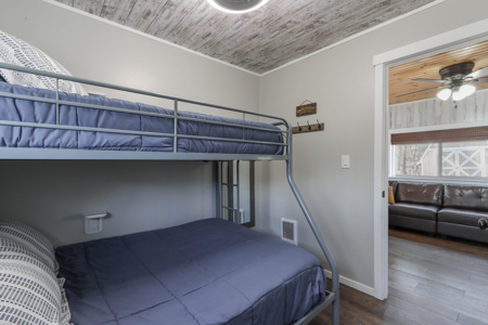 Turnkey Lake Petenwell Waterfront Cottage | Owned Shoreline - image 24