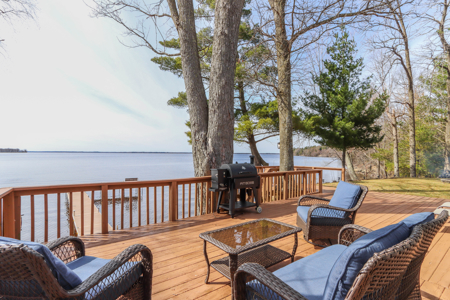Turnkey Lake Petenwell Waterfront Cottage | Owned Shoreline - image 33