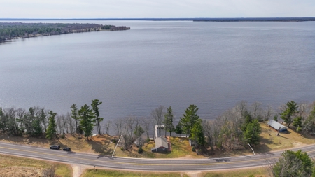 Turnkey Lake Petenwell Waterfront Cottage | Owned Shoreline - image 5