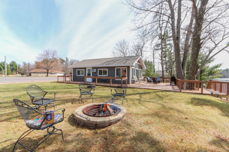 Turnkey Lake Petenwell Waterfront Cottage | Owned Shoreline - image 42