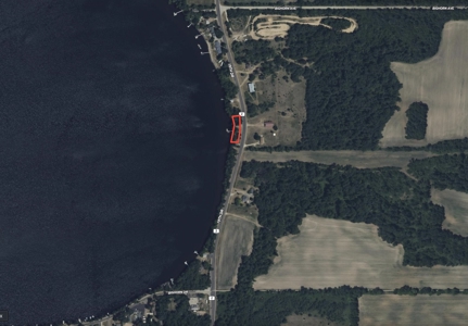 Turnkey Lake Petenwell Waterfront Cottage | Owned Shoreline - image 50