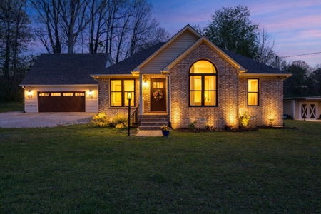 Country Home for Sale in MAury County, Tennessee - image 46