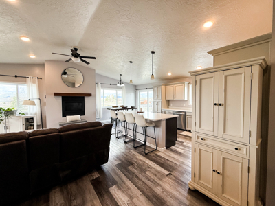 Beautiful Home in Lewistown, Montana - image 5