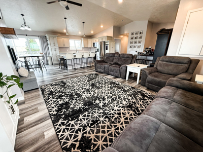 Beautiful Home in Lewistown, Montana - image 12