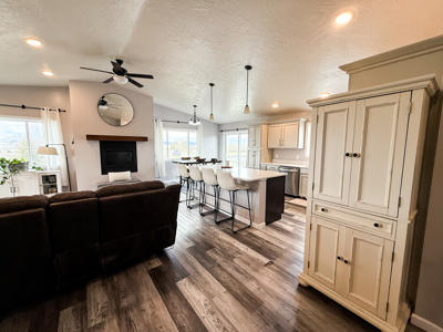 Beautiful Home in Lewistown, Montana - image 6